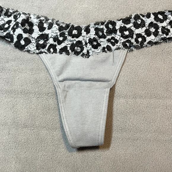 Victoria's Secret PINK 2012 Extra Low Rise Thong Panty Animal Print Gray Leopard - Picture 2 of 6